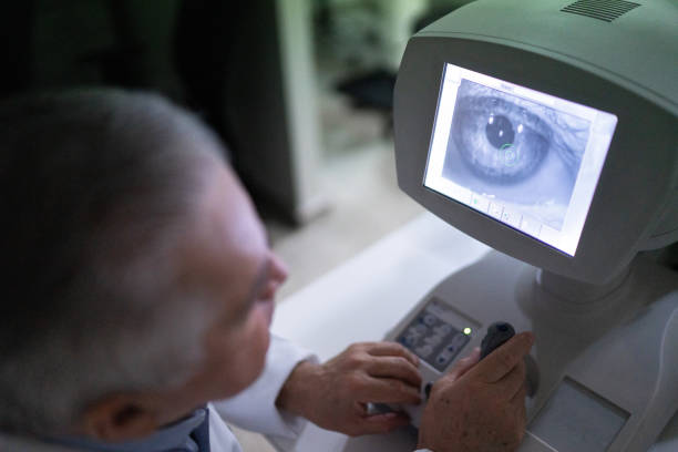Best Cataract Surgeons in Vadodara